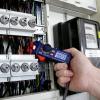 PCE Instruments digitální proudové kleště, vč. testeru napětí