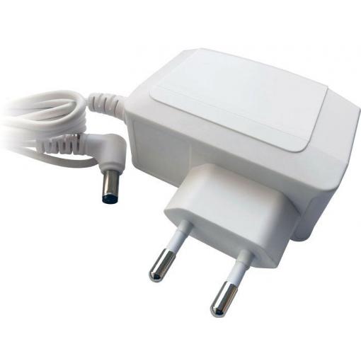 Napájecí adaptér APD WB-18D12FG, 12 V / 1,5 A, 5,5 × 2,1 mm