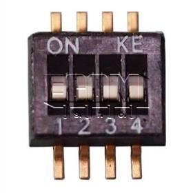 DIP spínač posuvný DSHP04TSGET-G, 4 póly, SMD