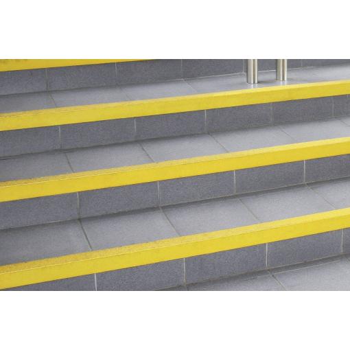 COBA Europe GRP070004N Podlahová krytina COBAGRIP® Stair Nosing žlutá 1 m x 55 mm x 5 mm 1 ks