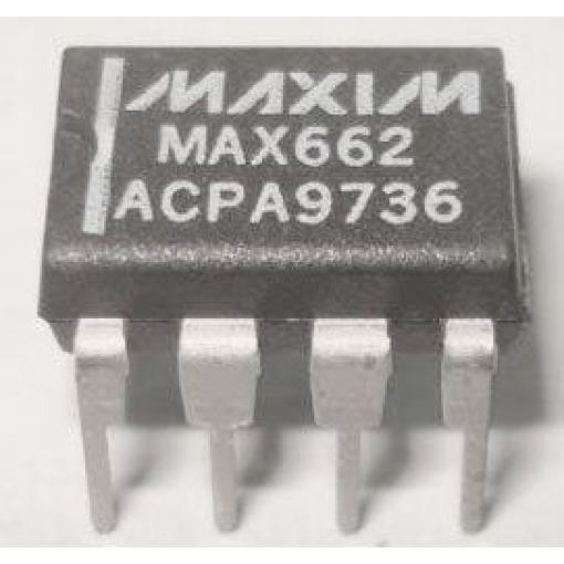 MAX662 - programovatelný DC/DC konvertor, DIL8