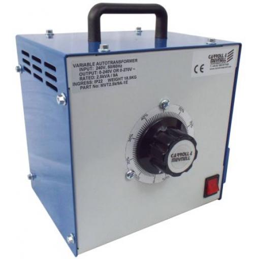 Variak (variabilní transformátor), počet výstupů: 5 2.5 kVA, primární napětí: 240 V Carroll & Meynell