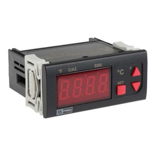 RS PRO Regulátor teploty s vypínačem Montáž do panelu, 50 °C, 0 °C 1, počet výstupů: 2, výstup: Polovodičové relé 253V