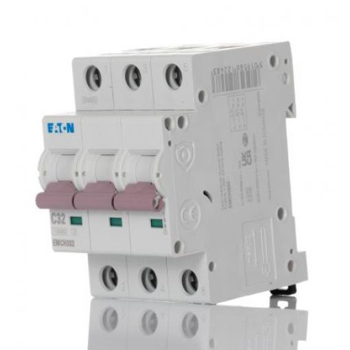Eaton Miniaturní jistič, rozsah: EMCH 3pólový 32 A vypínací výkon 10 kA, charakteristika: Typ C, rozsah: MEM Shield 240
