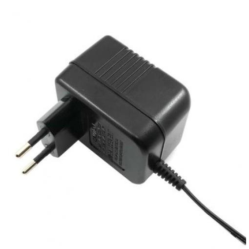 RS PRO Adaptér AC/DC 8 W, výstup: 18V ac, počet výstupů: 1 2.1 x 5.5 x 12 mm Kladný pól na středu, 2.5 x 5.5 x 12 mm