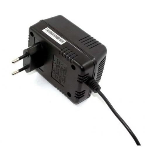 RS PRO Adaptér AC/AC 14 W, výstup: 9V ac, počet výstupů: 1 2.1 x 5.5 x 12 mm Kladný pól na středu, 2.5 x 5.5 x 12 mm