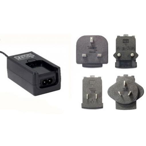 RS PRO Adaptér AC/DC 30 W, výstup: 12V dc, počet výstupů: 1 2.1 x 5.5 x 12 mm Kladný pól na středu, 2.5 x 5.5 x 12 mm