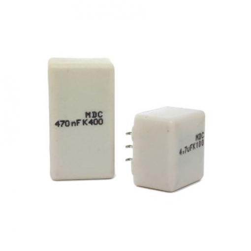 Polyesterový kondenzátor PET, řada: MDC 4.7μF ±10% 63 V ac, 100 V dc, Povrchová montáž KEMET