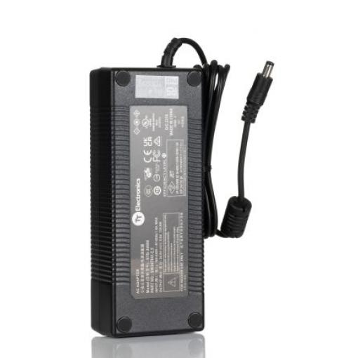 RS PRO Adaptér AC/DC 120 W, výstup: 24V dc, počet výstupů: 1 2.5 x 5.5 mm Kladný pól na středu C14 5 A Adaptér napájení