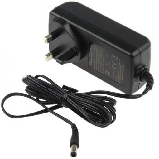 RS PRO Adaptér AC/DC 36 W, výstup: 12V dc, počet výstupů: 1 2.1 x 5.5 x 12 mm Kladný pól na středu, 2.5 x 5.5 x 12 mm
