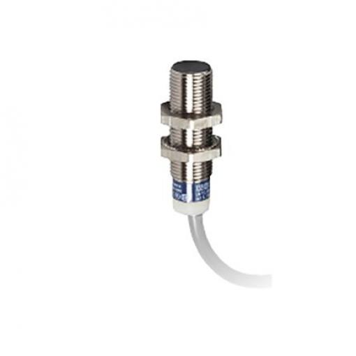 Telemecanique Sensors XS612B3DBL2 OsiSense XS 2 kHz 4 mm