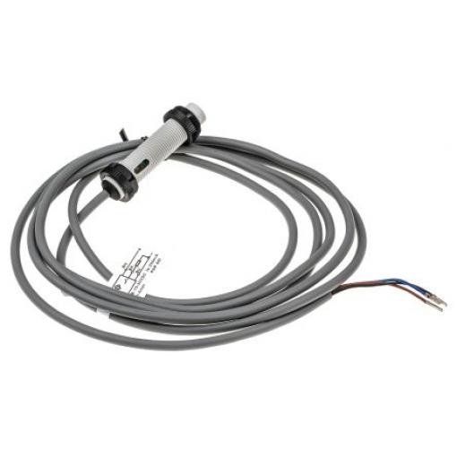 RS PRO Snímač přiblížení Válec se závitem 5588 M12 x 1 4 mm 200mA IP67 50 Hz PnP 30 V dc