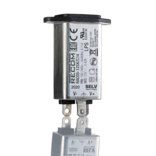 Spínaný napájecí zdroj, počet výstupů: 1 RAC05-12SK/C14 12V Montáž na plošný spoj 5 W RAC05‿SK/C14 Recom 264V