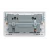 Napájecí zásuvka Bílá 2cestná spínaná 13A BG Electrical 240 V