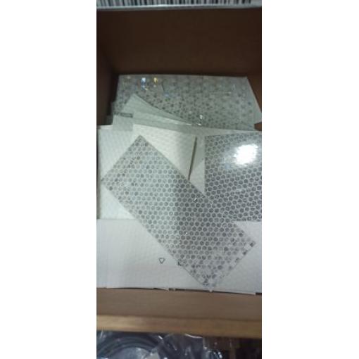 Reflektor snímače ER, pro použití s: Fotoelektrické spínače Carlo Gavazzi, Reflektor