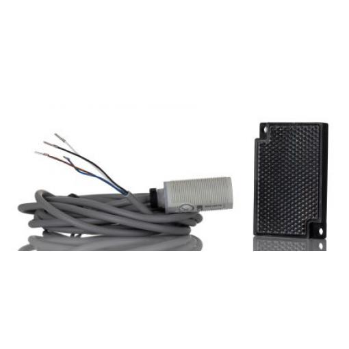RS PRO Fotoelektrický snímač, řada: PSS Červené světlo Válcovitý Kabel, výstup: PNP NO/NC Polarizovaný retro odraz IP67