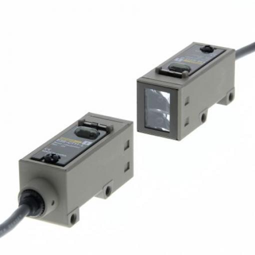 Omron Fotoelektrický snímač, řada: E3S Blok, výstup: NPN/PNP Jednocestný IP67