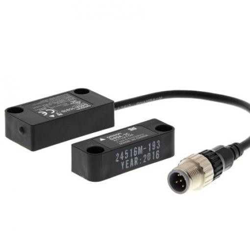 Omron D40A 125V dc PBT