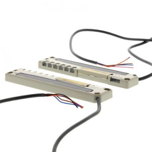 Omron Fotoelektrický snímač, řada: F3W, výstup: PnP Jednocestný