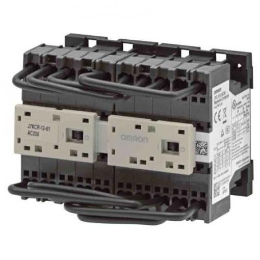 Omron 1 NC Stykač napětí ve vinutí 24V dc 3pólový 2 A 2.4 W s 3 NO kontakty 24V dc Reverzační, rozsah: J7KC 4P
