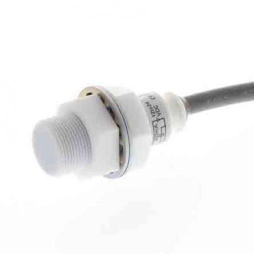 Omron Snímač přiblížení E2FQ-X5F1 Válec se závitem M18 200 mA E2FQ IP67 PnP 600 Hz 5 mm 24 V dc