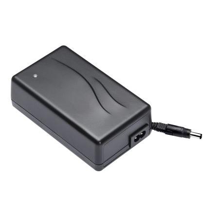 Nabíječka baterií 2440 2440135000 Mascot Li-Ion 3 12.6V 4 A 2pin (IEC) Lithium-iontové