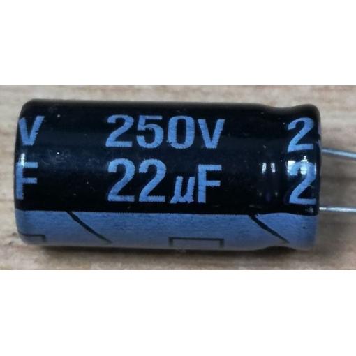 Elektrolytický kondenzátor 22 µF / 250 V, radiální, RM 5 mm