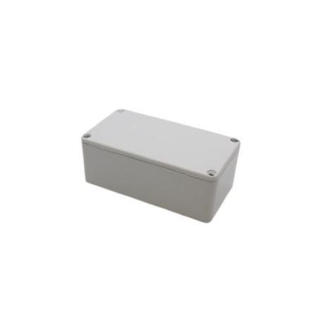 Hammond Pouzdro, řada: 1590 IP54 barva Světle šedá barva Světle šedá Odlévaný hliník 113 mm 42 mm 61 mm Silikon