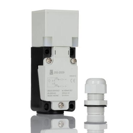 RS PRO Indukční bezdotykový snímač Blok 300mA IP67 2vodičové 20 Hz 40 mm 250 V ac 250 V dc