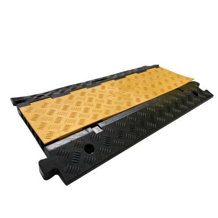 Kryt kabelu 25 mm (vnitřní prům.) délka 910 mm x šířka 500mm barva Černá, Žlutá RS PRO Pryž