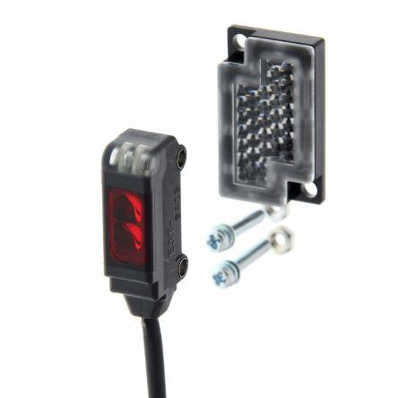 Omron Fotoelektrický snímač, řada: E3T Polarizované červené světlo Blok Se zapojením, výstup: PnP Retroreflexní IP67