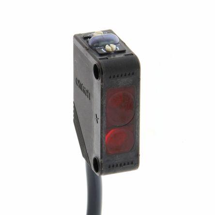 Omron Fotoelektrický snímač, řada: E3Z Červená LED Pravoúhlý Kabel, výstup: NPN Potlačení pozadí IP67