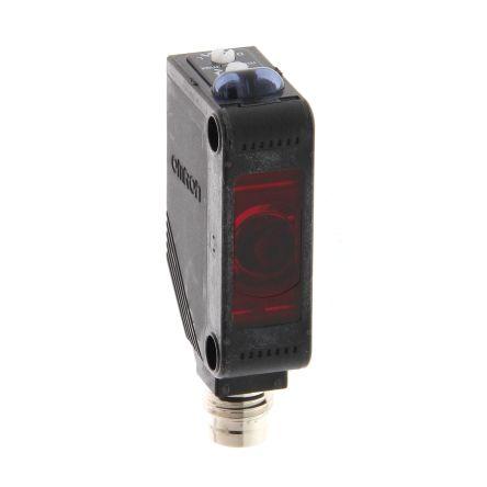 Omron Fotoelektrický snímač, řada: E3Z Červená LED Pravoúhlý 4kolíkový M8, výstup: PnP Jednocestný IP67