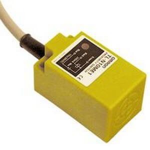 Omron Kapacitní snímač přiblížení TL-N10ME1 2M Pravoúhlý 100mA, 3 mA TL-N IP67 NPN 500 Hz 10 mm 24 V dc