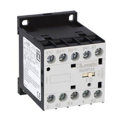Lovato Stykač napětí ve vinutí 230V 4pólový 9 A 440V 22 kW s 2 NO/2 NC kontakty, rozsah: BG09 4P