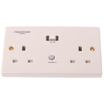 Zásuvka RCD PowerBreaker H BS1363 13A Pasivní Powerbreaker 2 230V ac Povrch Spínací proud Bílá 11.3 mm Bílá