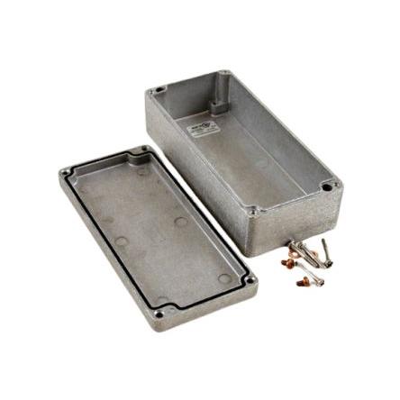 Hammond Pouzdro, řada: 1590 IP66 Stíněné barva Přírodní IK08 barva Přírodní Odlévaný hliník 175 mm 52 mm 80 mm Silikon