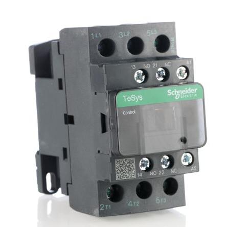 Schneider Electric 1 NO, 1 NC Stykač napětí ve vinutí 24V ac 3pólový 25 A 690V ac 11 kW s 3 NO kontakty 24V ac Řízení