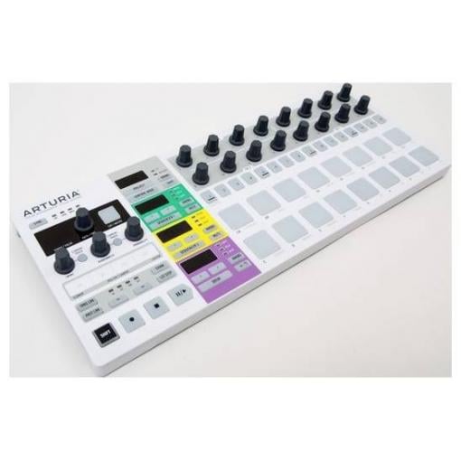 Arturia BeatStep Pro MIDI kontrolér