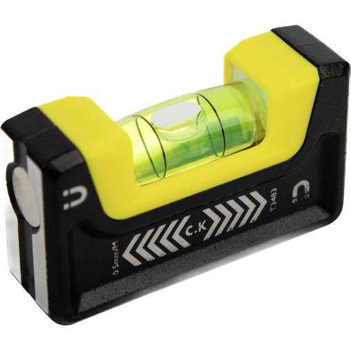 C.K T3483 kapesní vodováha s magnetem 67 mm 0.5 mm/m