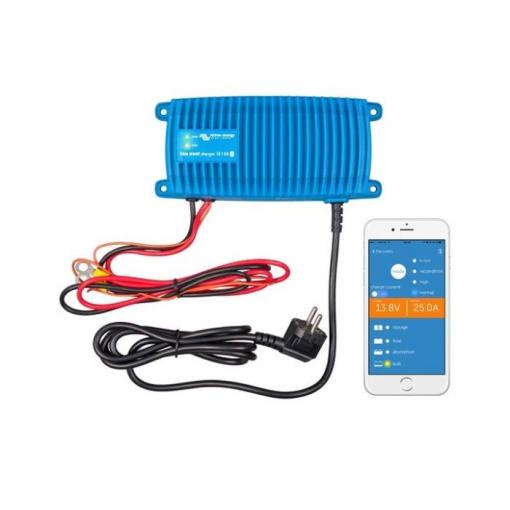 Nabíječka baterií Victron BlueSmart 12V/25A, IP67, Bluetooth