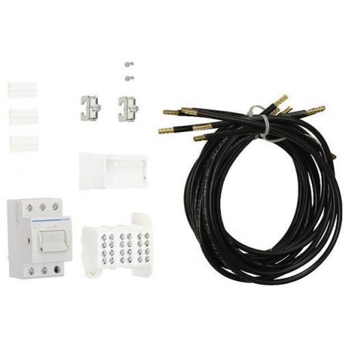 Hager ZY02PV Sada pro osazení Hager ZY02PV, univerzální z 10qmm, PV, přebytek ZTP, 750 mm až 32 a Osazovací sada černá 3pólový 1 ks