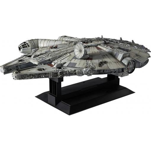 Revell 01206 Star Wars Bandai Millennium Falcon Perfect Grade sci-fi model, stavebnice 1:72