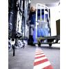 tesa 60760-00088-15 podlahová značkovací páska tesa® Professional červená / bílá (d x š) 33 m x 50 mm 1 ks