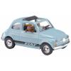 Busch 48735 H0 model osobního automobilu Fiat 500 s řidičem a pes
