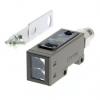 Omron Fotoelektrický snímač, řada: E3S Pravoúhlý Vodič, výstup: NPN/PNP Polarizovaný retro odraz IP67