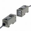 Omron Fotoelektrický snímač, řada: E3S Blok, výstup: NPN/PNP Jednocestný IP67